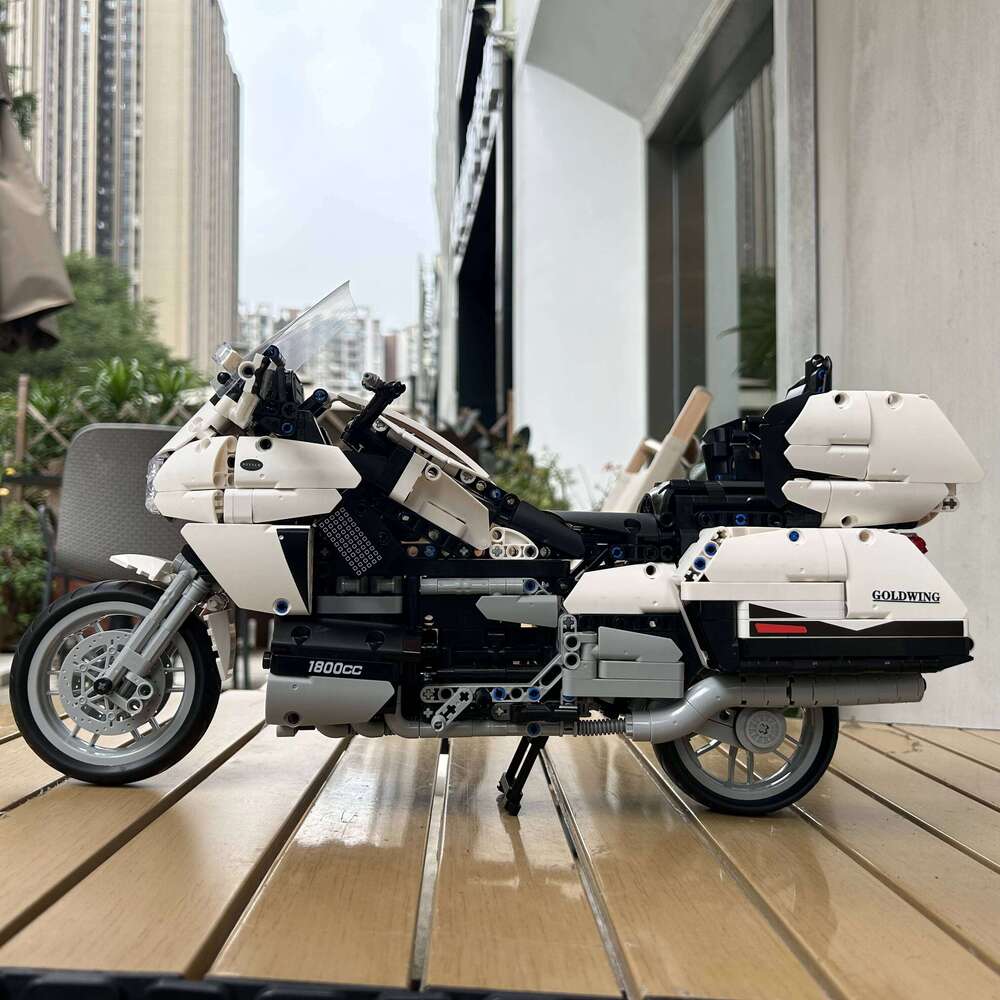 Gold Wing Touring Motorbike Model Building Blocks Technical 1:5 Scale Motorcycle Bricks Desk Decoration Assembly Set Kids Toys Z260306