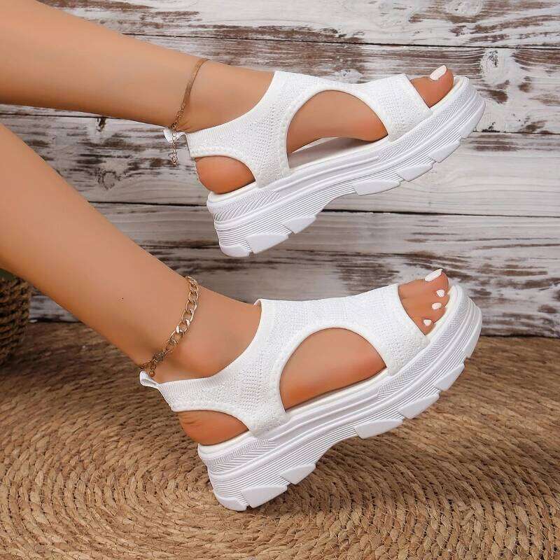 2026 Summer New Fashionable Solid Color Thick Bottom Sandals Outdoor Comfortable Breathable Open toed Lightweight Casual Shoes