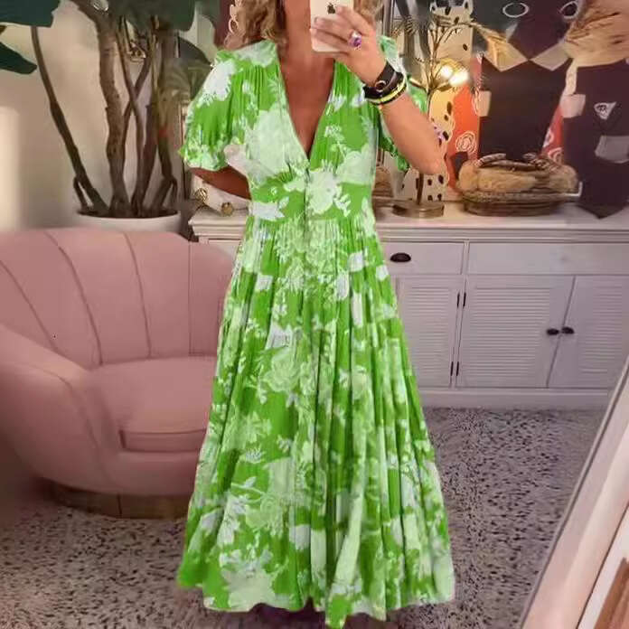 2026 New Plus Size Super Elegant High-Stretch V-Neck Floral for Beach Vacation, Loose Long Dress