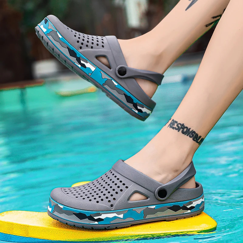 Mens summer casual hole shoes non slip lightweight breathable Two wearing mens sandals fashion comfort beach shoes slippers 260304