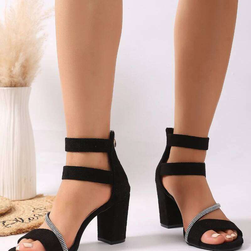 2025 Summer New Women's Fashionable and Comfortable Sandals Outdoor Anti slip Dew toed Simple High Heel Shoes