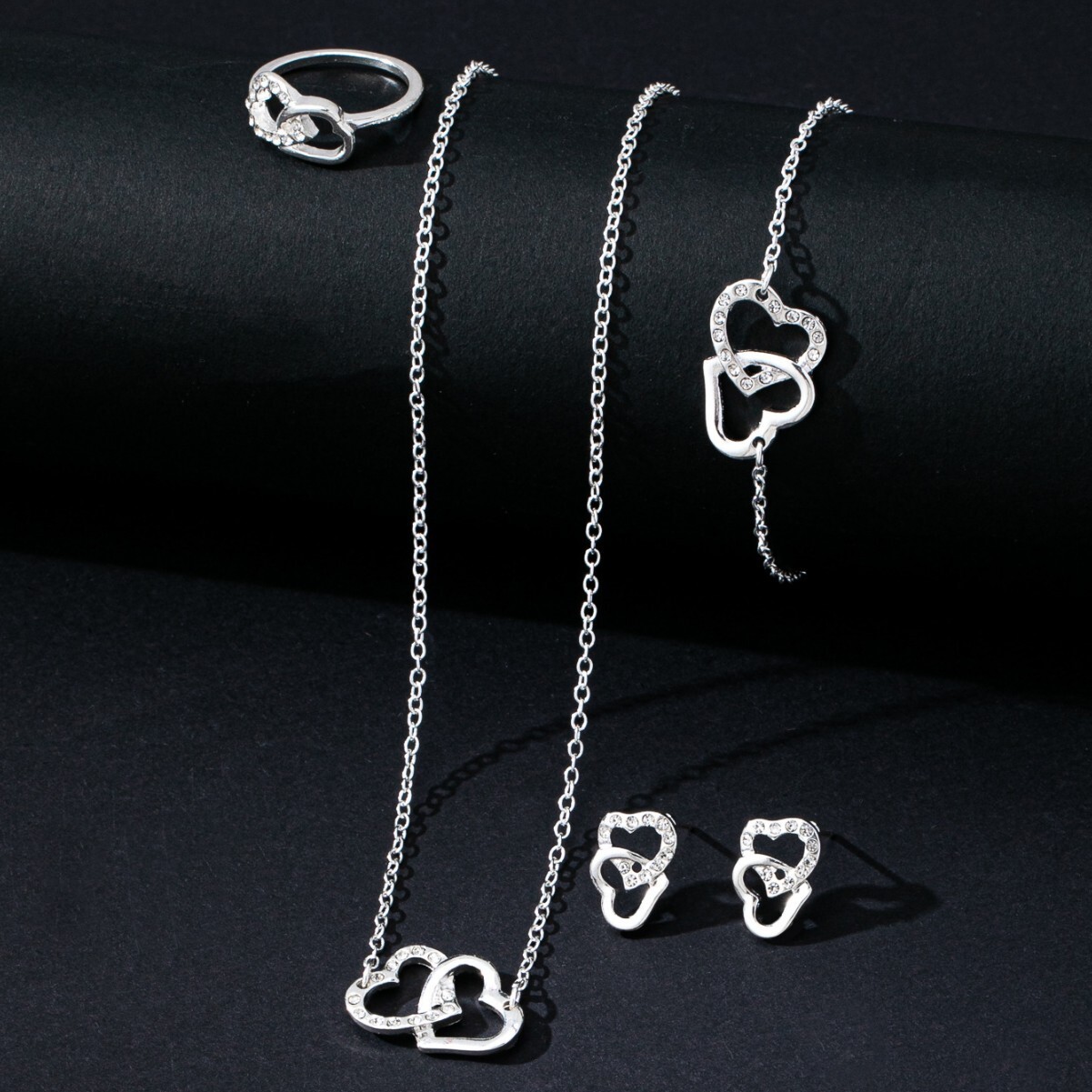 High-End Fashion Exquisite Jewelry Jewelry Set Fashion Elegant Personality Necklace Earrings Ring Set Commuting Evening Accessories European And Ameri