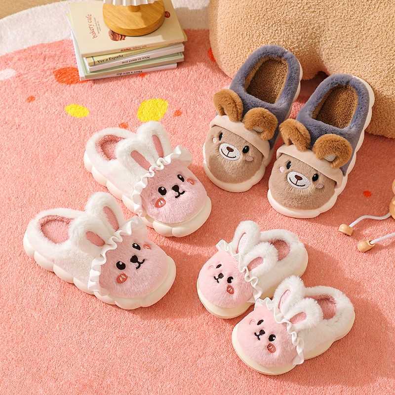 2025 New Boys Girls Warm Slippers Winter New Cartoon Animal Cotton Slippers Non Slip Comfortable Soft Sole Plush Cotton Shoes S260305