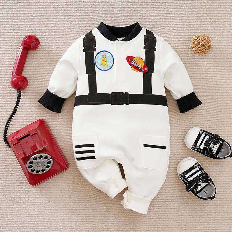 Newborn Baby Boy Long sleeves clothing 0-18 Months one-piece White cotton fashion for Astronaut Print Infant Casual Jumpsuit Z260306