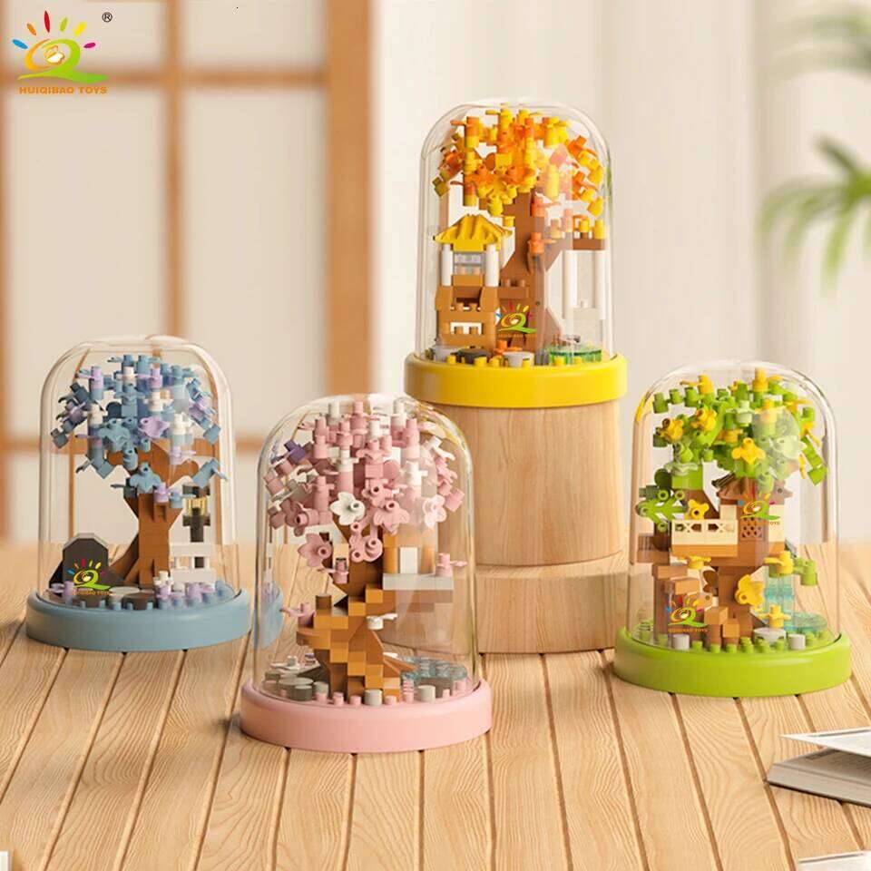 HUIQIBAO MOC Four season Mini Tree House with Display Box Model Micro Building Block Diamond Brick Toy for Children Desk Decor. Z260306
