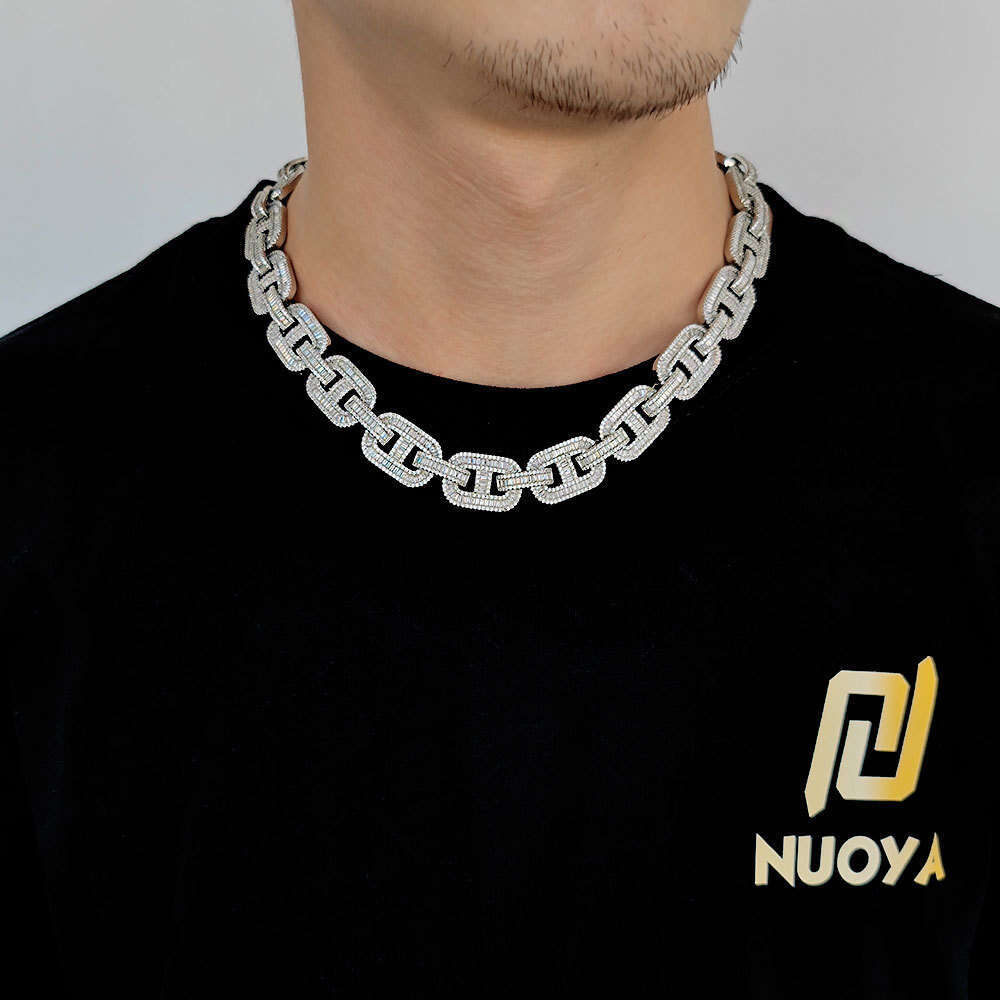 Full diamond hip-hop jewelry ins pig nose necklace, European and American high-quality personalized geometric flip-clasp H necklace