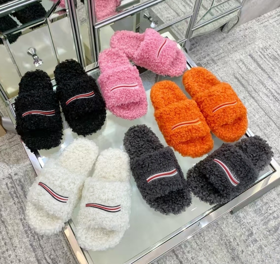Luxury Fur Slides Designer Slippers Winter Fluffy Furry Warm Sandals Comfortable Fuzzy Paris Flip Flop Plush Slipper for Men and Women