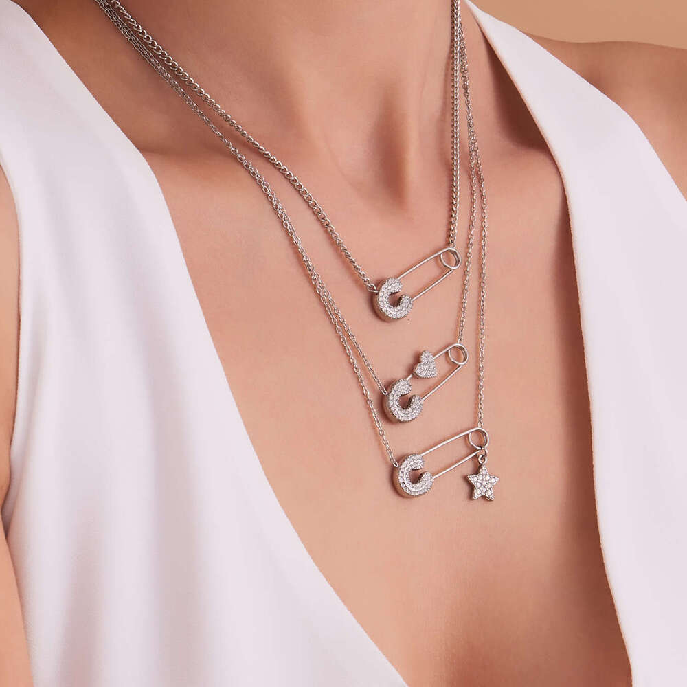 Cube Fashion Versatile Paperclip Necklace Women, Light Luxury Niche Personality Heart Star Pendant Clavicle Chain Accessory for Women