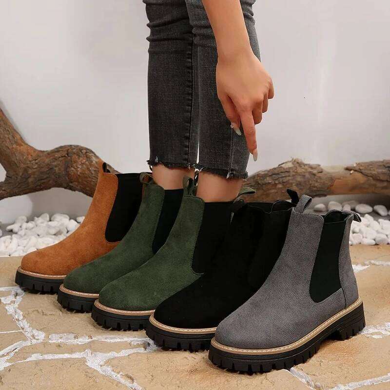 2025 Winter New Thick soled Chelsea Casual Comfortable Short leg Women's Boots