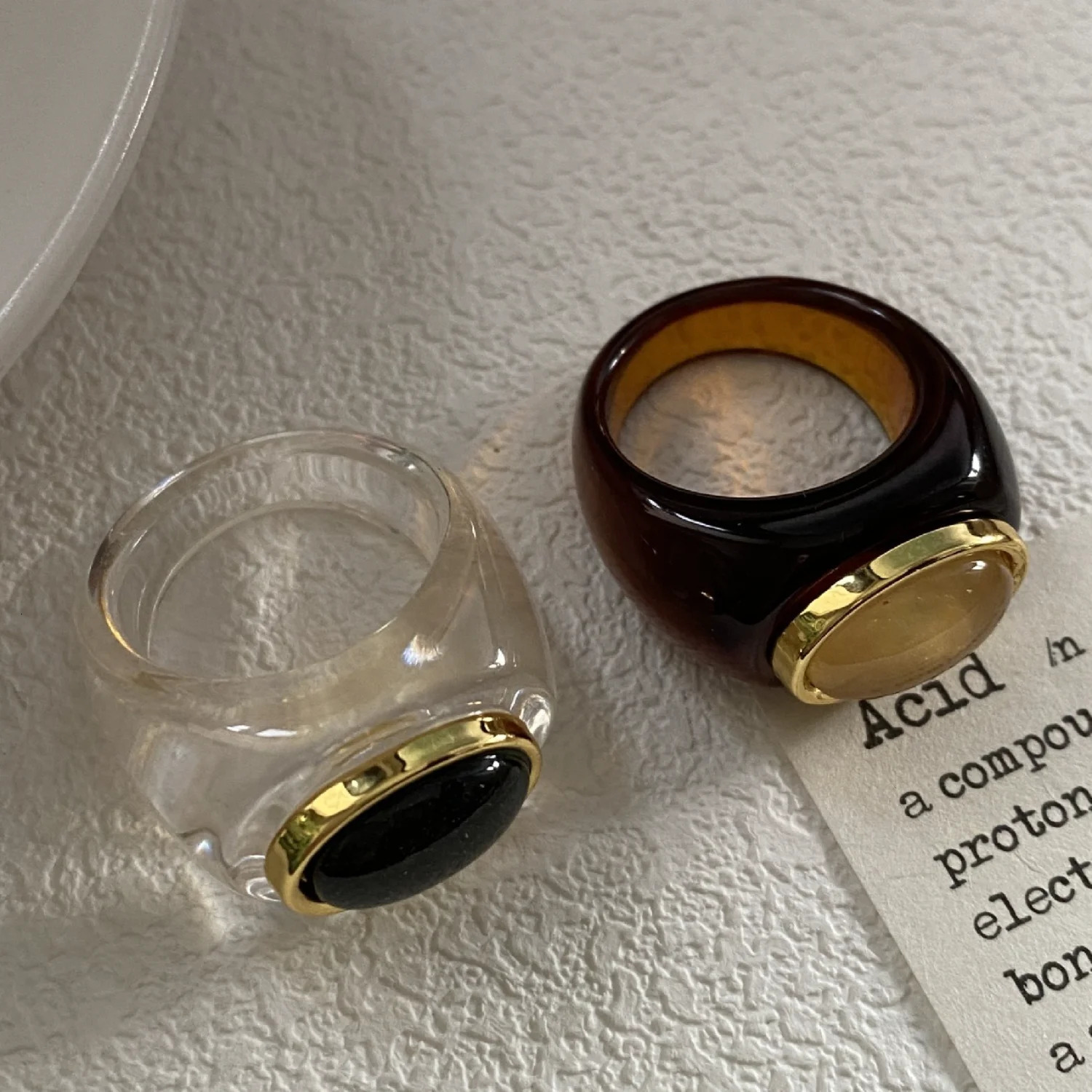Simple Brown Resin Ring French Vintage Elegant Minimalist Band for Daily Wear Gift for Her 260302