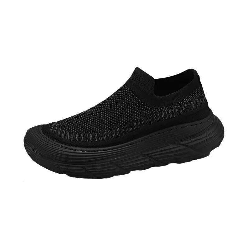European 2025 New Spring Casual Sports Men's Sneakers Breathable Mesh Upper Knitted Men Shoes Thick Base Single
