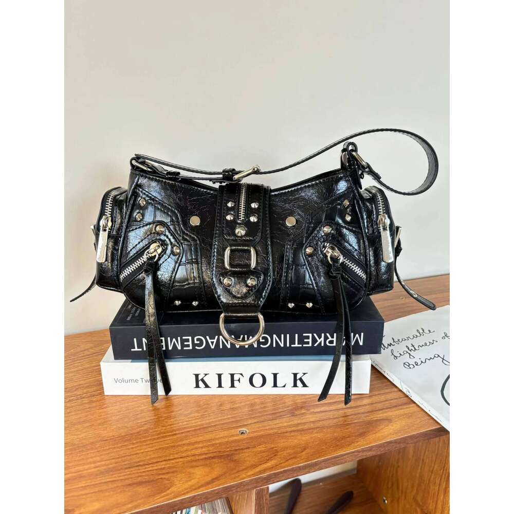Women S Y K Studded PU Leather Shoulder Purse Gothic Punk Vintage Rivet Handbag Black Bag With Spikes Luxury Underarm Bags TIANOUDAISHU