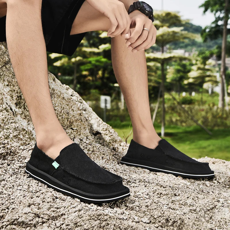 2026 Spring Handmade Canvas Casual Men Shoes Fashion Sneakers Man Loafers Breathable Low Top Flat Shoes Soft Driving 260305