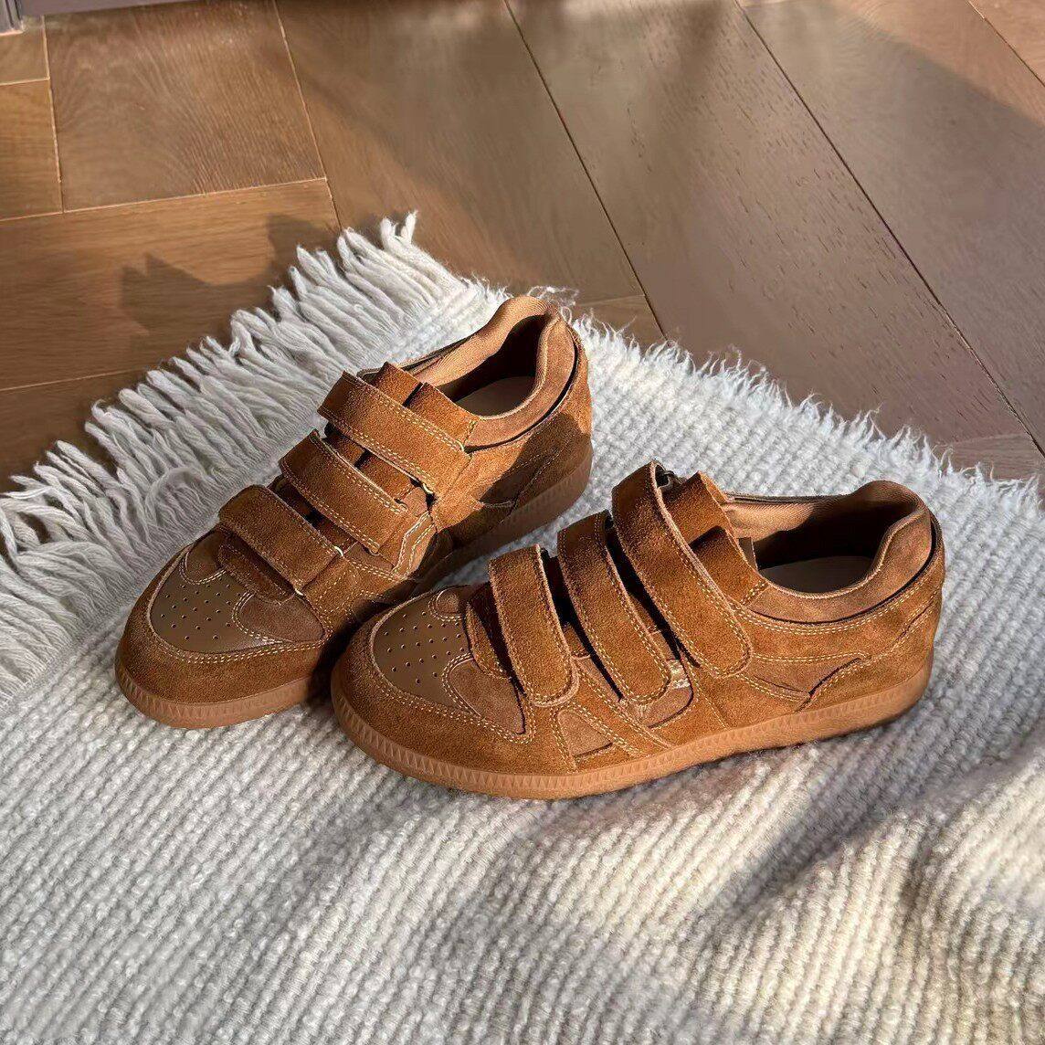 Genuine leather Velcro white shoes for women in spring 2026, new triple strap casual board shoes, retro sports women's shoes, trendy
