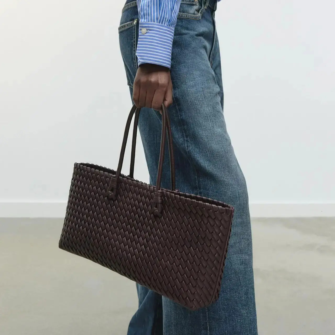 ELONGATED WOVEN SHOPPER BAG Fashionable Top Handle Tote Bag Womens Shoulder Handbags n for Everyday Style 260303
