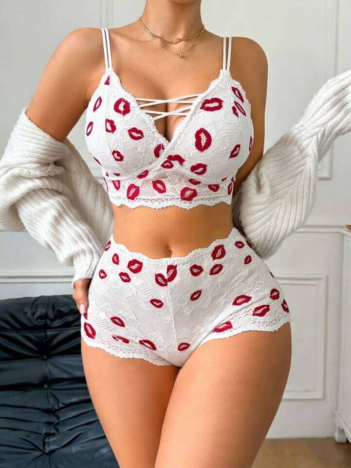 Lip Print Women's Underwear Hollow-Out Lace Unlined Bra Lingerie Set Thin Cup Wireless Sexy Bras and Sheer Panties