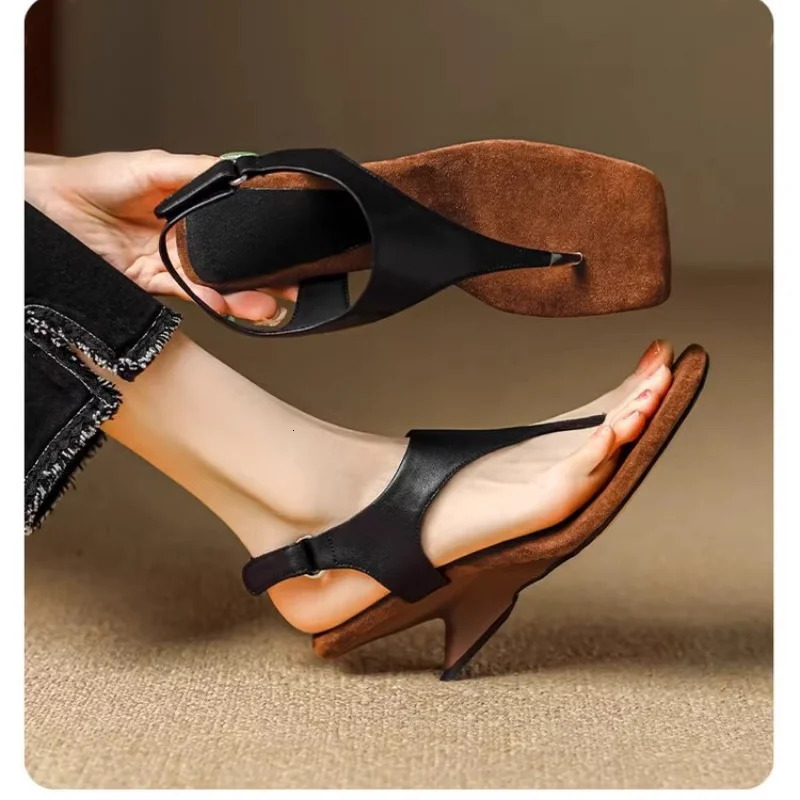 Clip Toe Sandals Women Mid Heels Shoes Fashion Beach Slippers Summer Cozy Pumps Slides Women Retro Trend Shoes 260305
