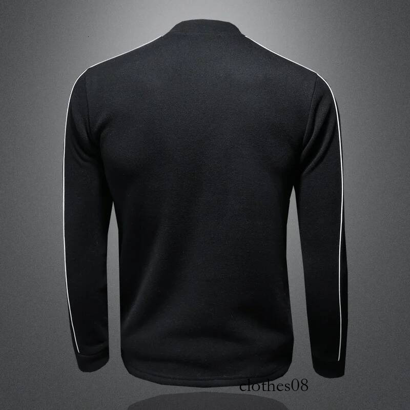 2026 Winter Thiened f High Collar Warm Wool Men's Slim Fit Base irt Korean Sle Fce Lined T-irt Casual Wear