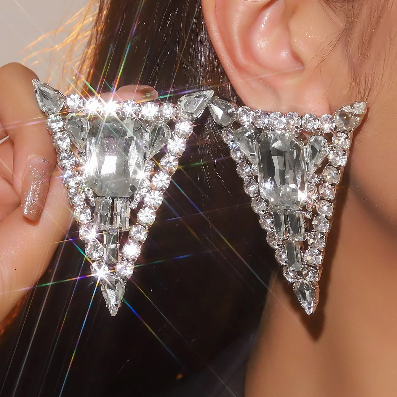 Geometry Triangle Earrings Retro Sparking Rhinestone Drop Earrings Fashion for Women Wedding Jewelry Accessories 260302