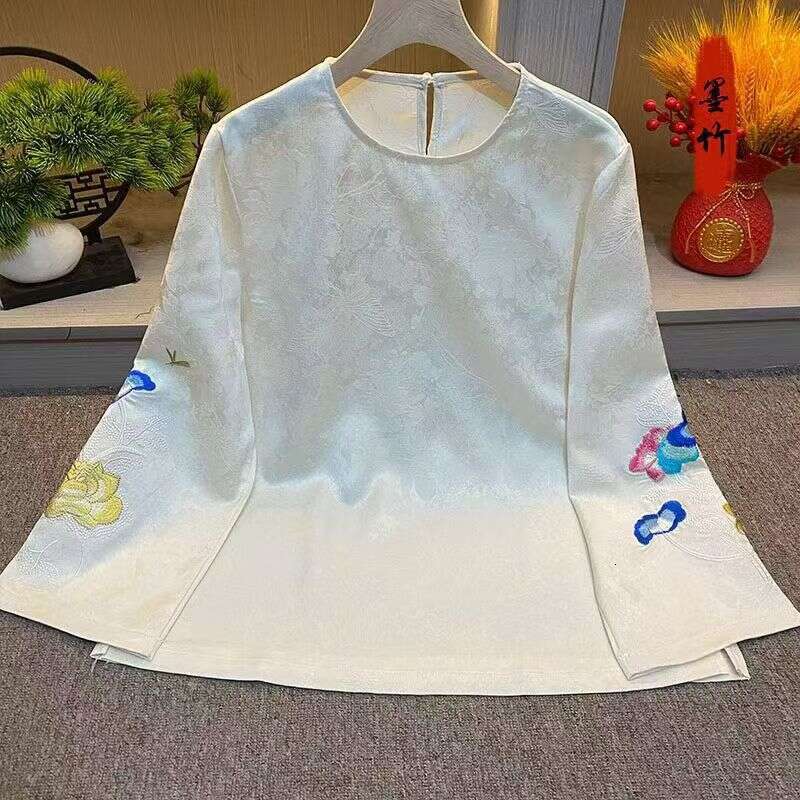 Chinese Style Fashion Embroidered O-neck Long Sleeve Shirts Women Spring Summer Elegant Temperament All-match Office Lady Tops