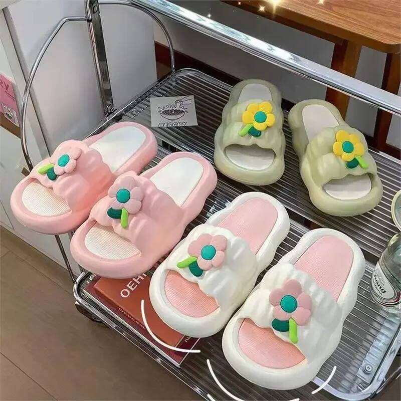 Summer House Lady Cloud Women Indoor & Outdoor Pillow Slippers Non Slip Quick Drying Shower Slides EVA Sandals