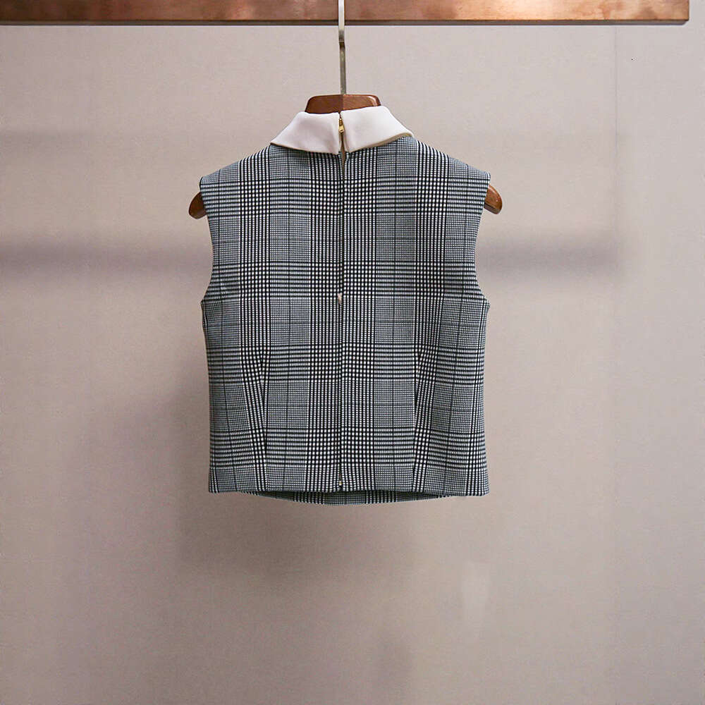 2026 Spring and Summer New French Fashion A9 Elegant Tank Top Checkered Skirt Set for Women
