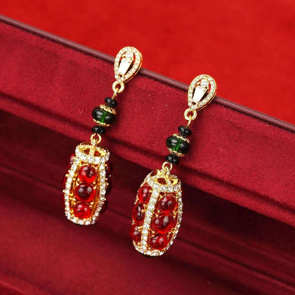 Vintage Red Glass Pendant Necklace And Earring Jewelry Set Light Luxury Finely Crafted Silver Earrings With A High-End Feel High-Quality