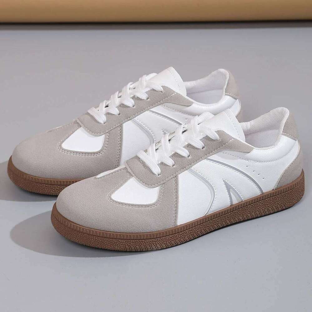 New Fashionable Women's Comfortable Sports 2025 Spring and Autumn Large Size Casual Flat White Shoes for Women