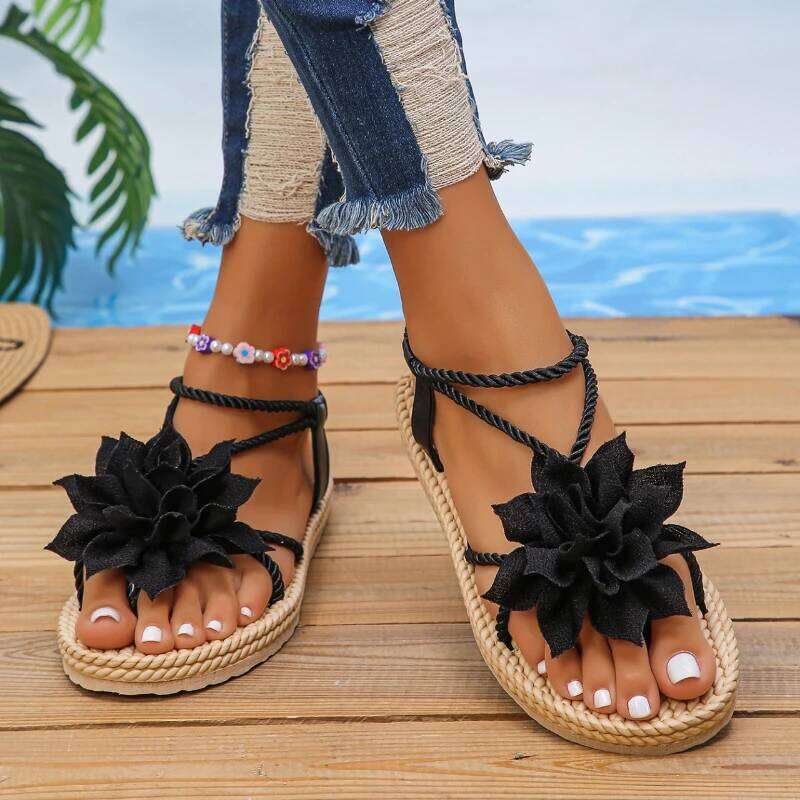 2026 new women's simple and versatile flat bottomed casual toe fashion design sandals outdoor comfortable beach shoes