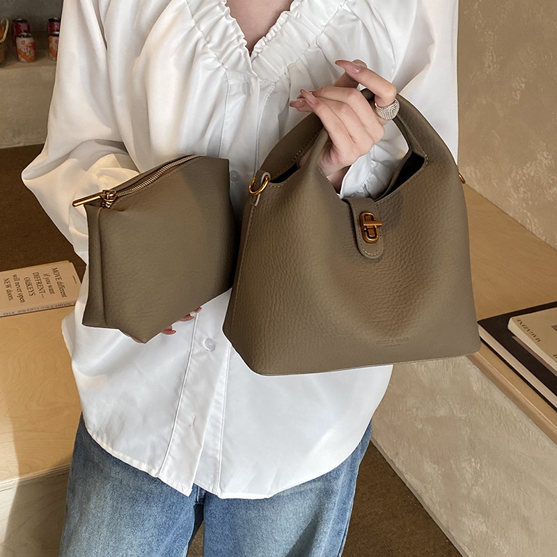 High end retro women's small bag, new fashion multifunctional crossbody bag, exquisite and super popular handbag, bucket bag, designer bag