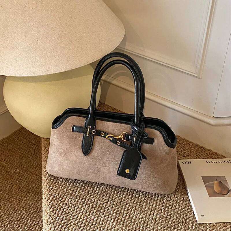 Fashion Handbag European And American Light Luxury Highend Simple Shoulder Brand Casual Commuter Frosted Suede Messenger Bag TIANOUDAISHU