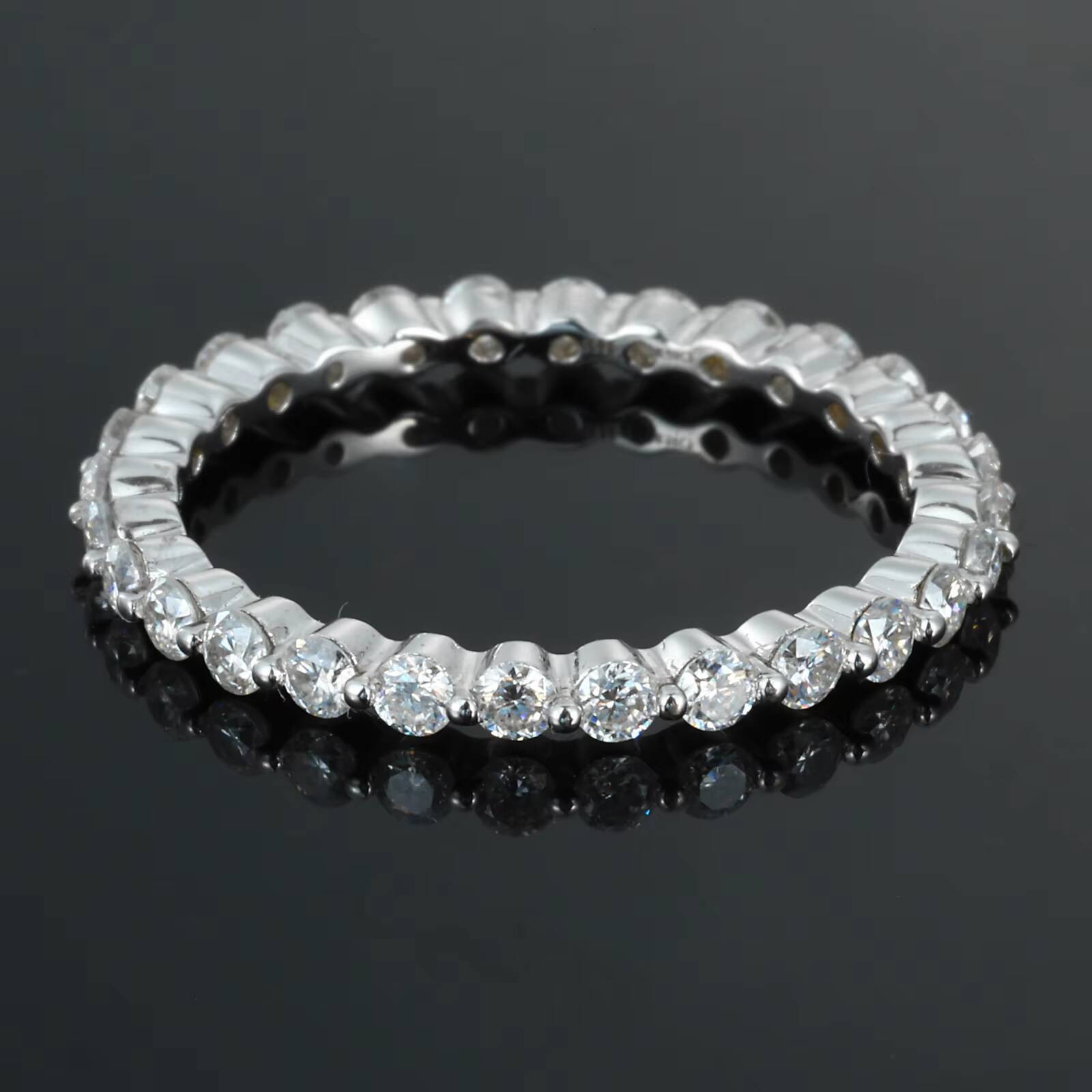 Fashion 925 Sterling Silver Eternity Ring Daily Wear Round VVS Moissanite Diamond Stackable Sparkling Jewelry Ring