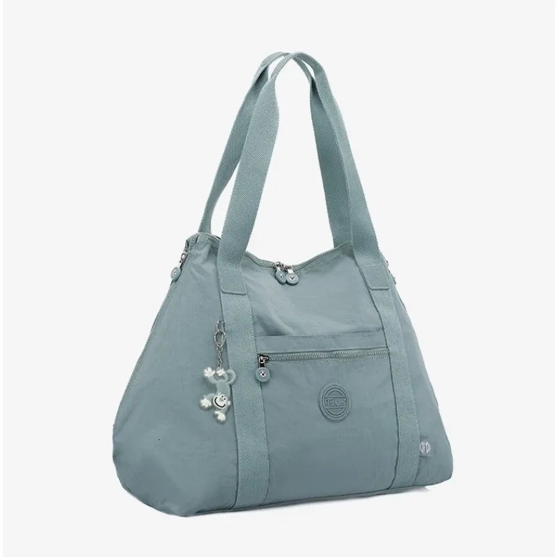 Women Lightweight LargeCapacity Travel Bag Handbags Female Nylon Shoulder Beach Girl Tophandle Casual Tote Purse 260228