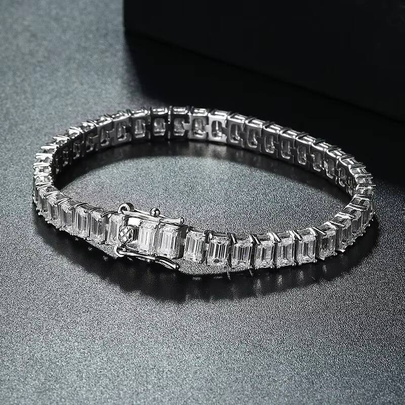 Luxury S925 Sterling Silver Platinum Plated Non Tarnish Emerald Cut 04CT 1CT VVS GRA Moissanite Jewelry Tennis Bracelet for Men