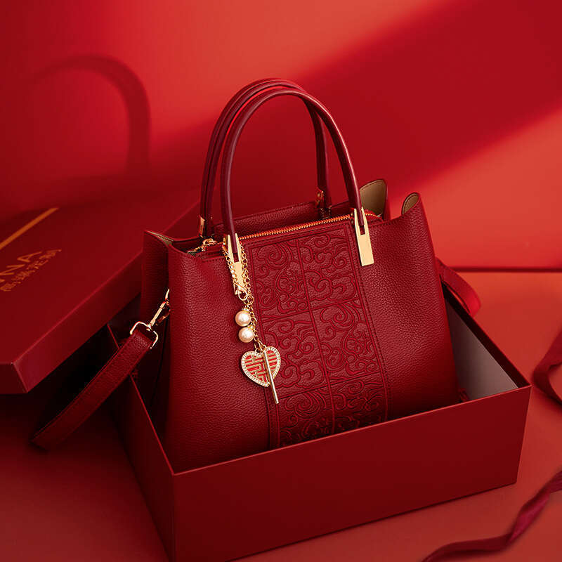 Tote National Style Embroidered Red Large Capacity Handbag Bride Wedding Gift For Middle Aged Women Mom Cheongsam Bag