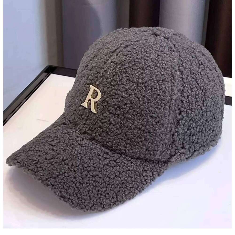 Baseball Hats For Women Men Unisex Letter Metal Logo Imitation Cashmere Keep Warm Simple Casual Winter Cap New Velvet Y260304