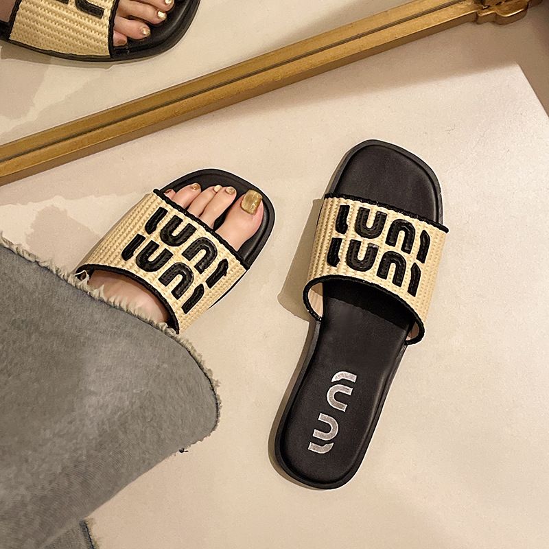 Plussize Flat Flip-Flops For Women Wear New Summer Letter Weave Holiday Beach Cool Slippers