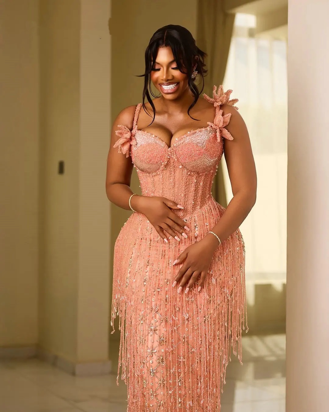 Fashion Evening Dresses For Women Crystal Tassel Appliques Gown Sweetheart Neck Spaghetti Straps Sweep Train Dress Party Custom Made