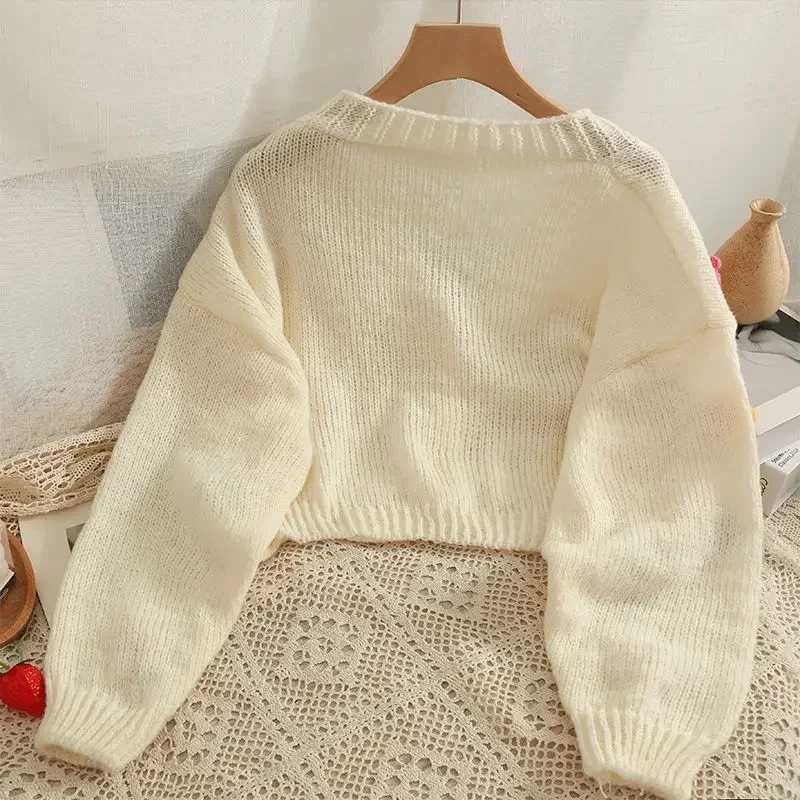 Cropped Cardigan 3D Flower V-neck Kawaii Retro Design All-match Mujer Sweater Tender Girlish Aesthetic Fall New Arrival Ulzzang M260306