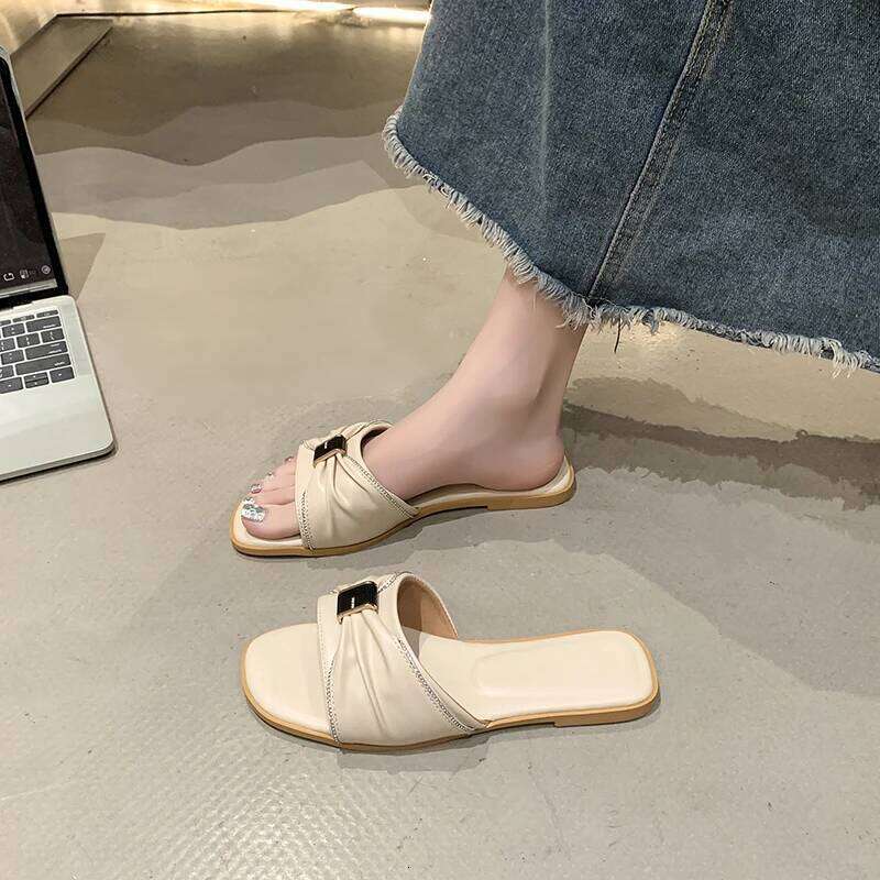 2025 Summer New Women's Fashion Simple Casual Outdoor Comfort Anti-Slip Flat Sandals