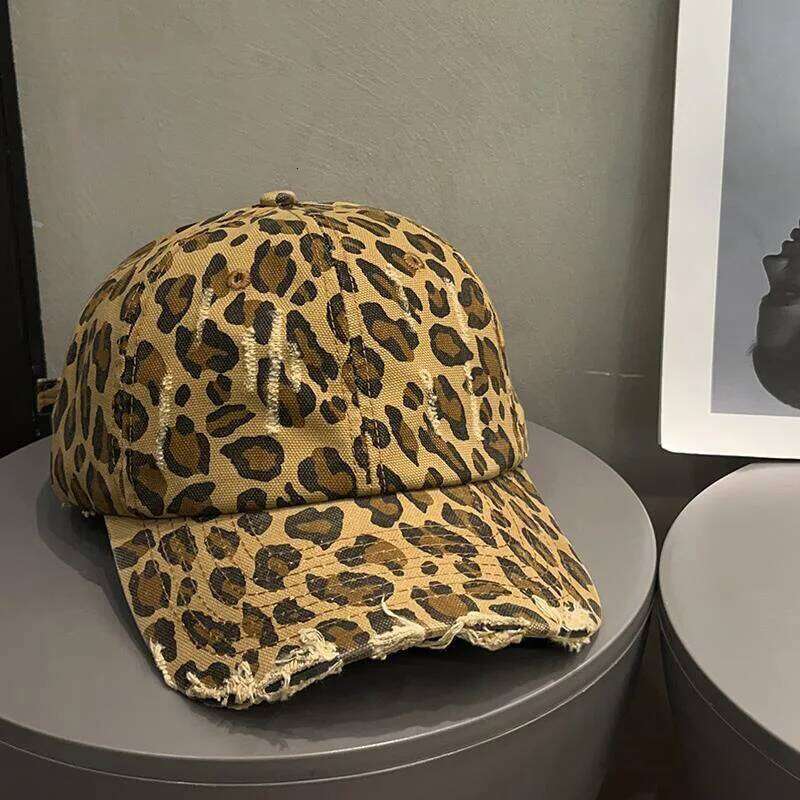 Trendy Unisex Leopard Print Baseball Cap, Stylish Round Top Hat for Outdoor Sun Protection Casual Lovers Ins Duckbill Cap Y260304
