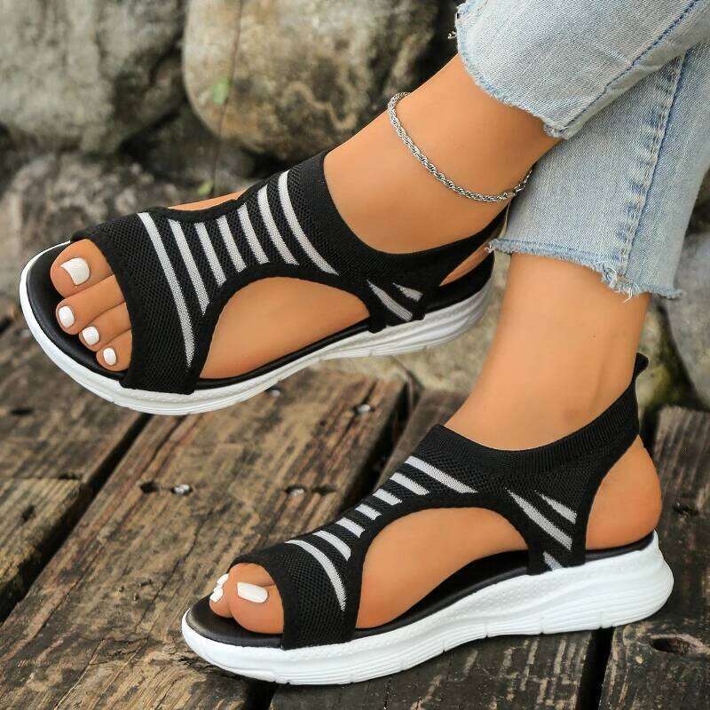 2026 Summer New Women's Anti-Slip Wear-Resistant Sandals Outdoor Beach Shoes Comfortable Breathable Flat-Toe Footwear