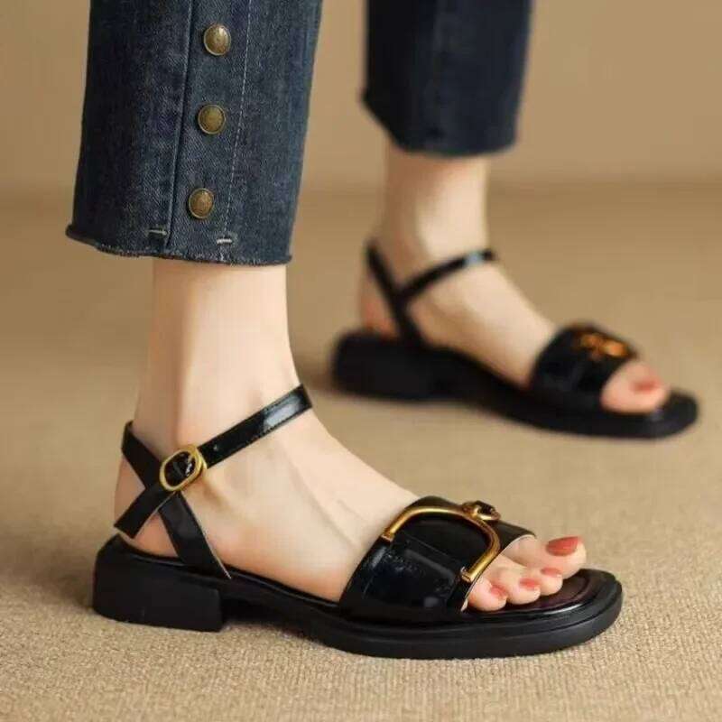 2025 Summer New Flat Bottom Roman Buckle Sandals with Non Slip Rubber Soles Fashion Women's Shoes