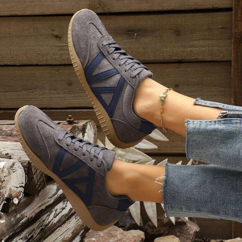 2025 New Spring and Autumn Lightweight Anti slip Sports Fashionable Retro Hot Selling Casual Shoes