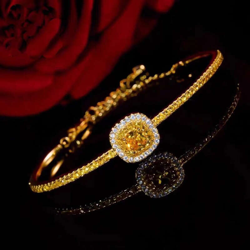 Luxury Sparkling Citrine Bracelet for Women Cute Square Sugar Design Shiny Crystal Light Luxury Fashion Jewelry