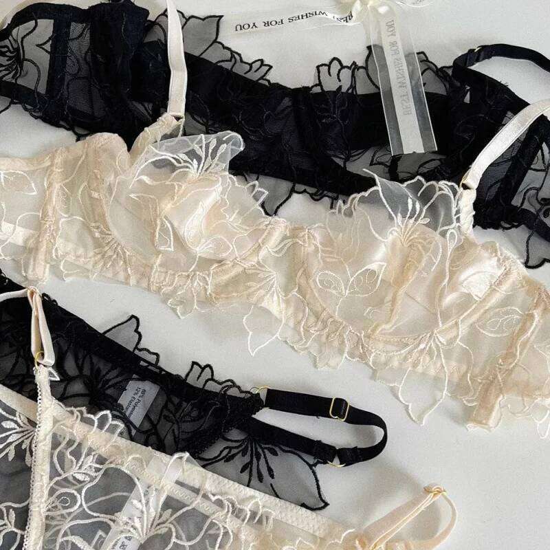 Sexy Lace Lightweight Bra Soft Underwire for Lift and Support Prevents Sagging Exquisite Embroidered Lingerie Two-Piece Set