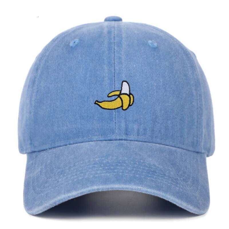 Banana Embroidered Baseball for Men and Women Sunshade Duck Tongue Hats Outdoor Travel Y260304