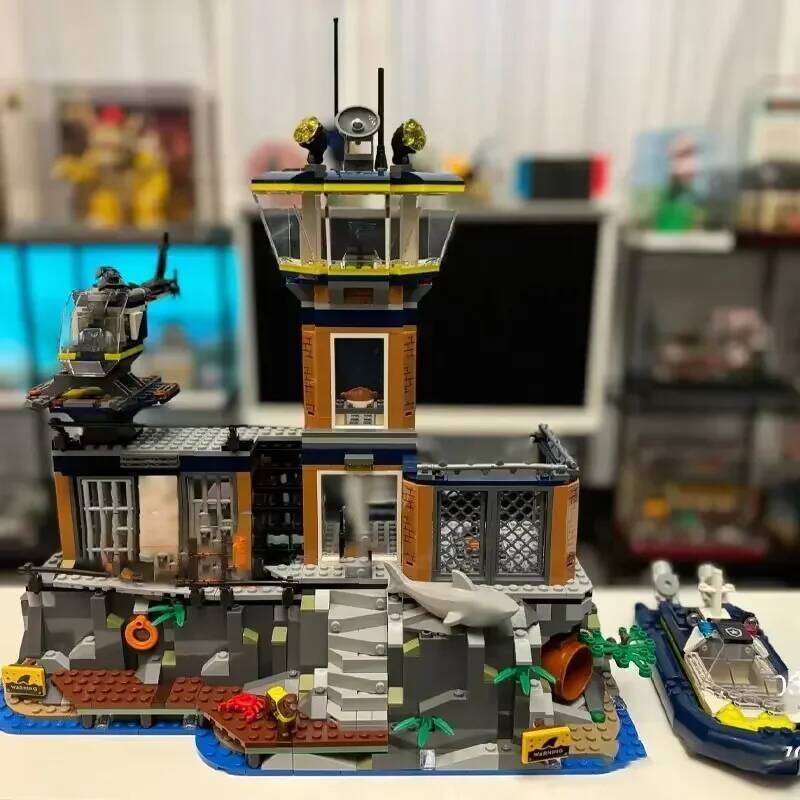 Compatible MOC Sets City Series Building Blocks Prison Island Police Station Children's Toys Assembling Gift Z260306