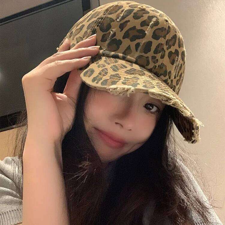 Trendy Unisex Leopard Print Baseball Cap, Stylish Round Top Hat for Outdoor Sun Protection Casual Lovers Ins Duckbill Cap Y260304