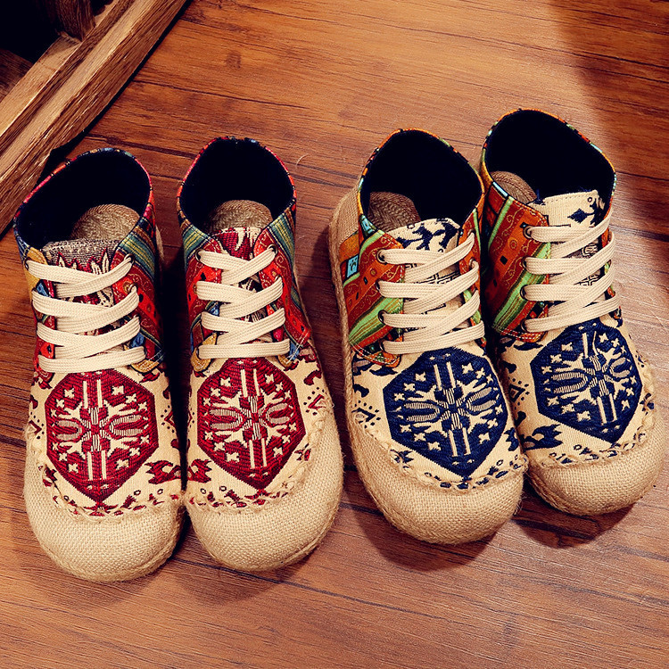 2026 Cross border new Spring and Autumn embroidered shoes, ethnic style short cloth boots, women's linen Hanfu shoes, Thai square cotton and line